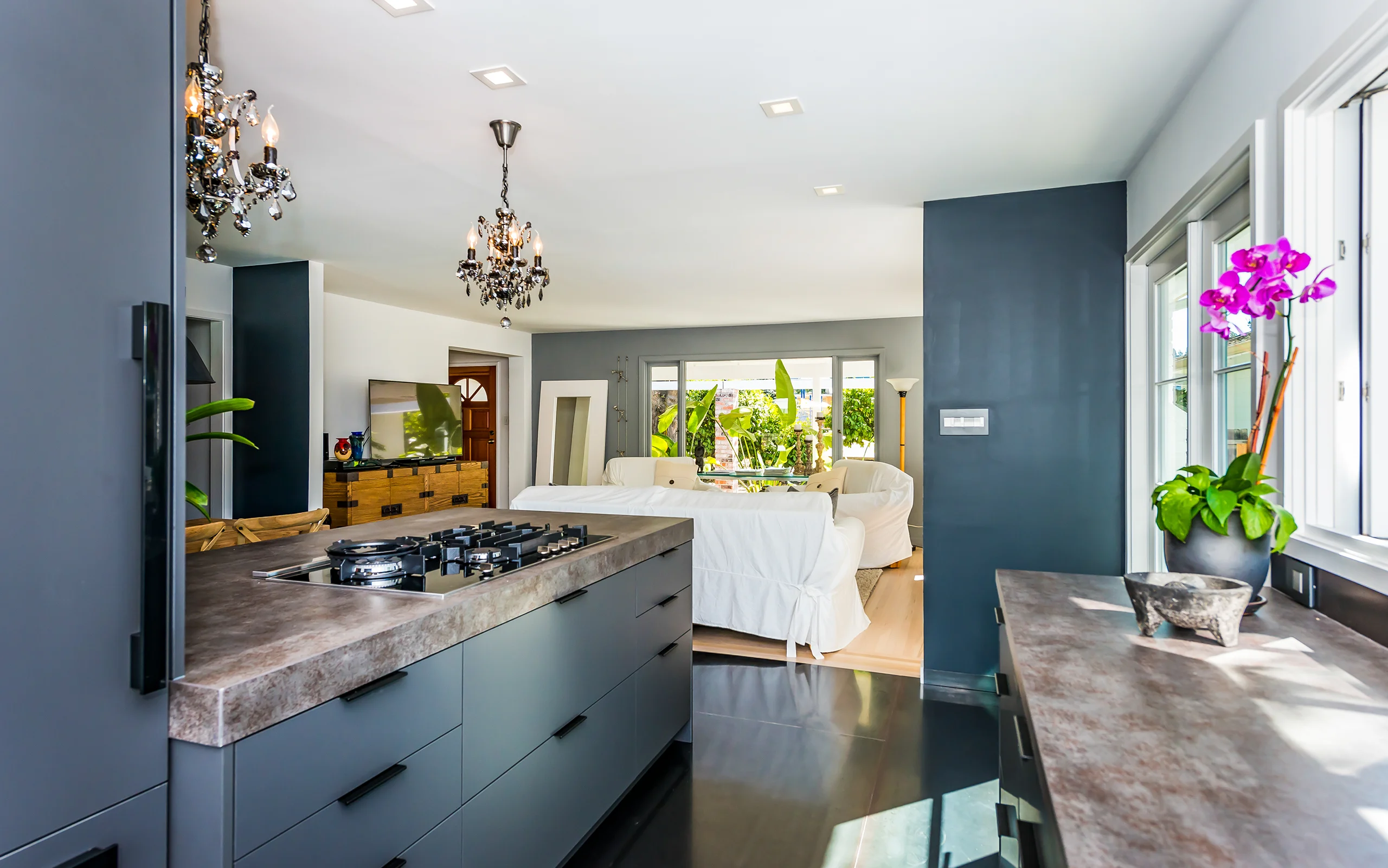 Gray modern minimalist kitchen, Danville ca