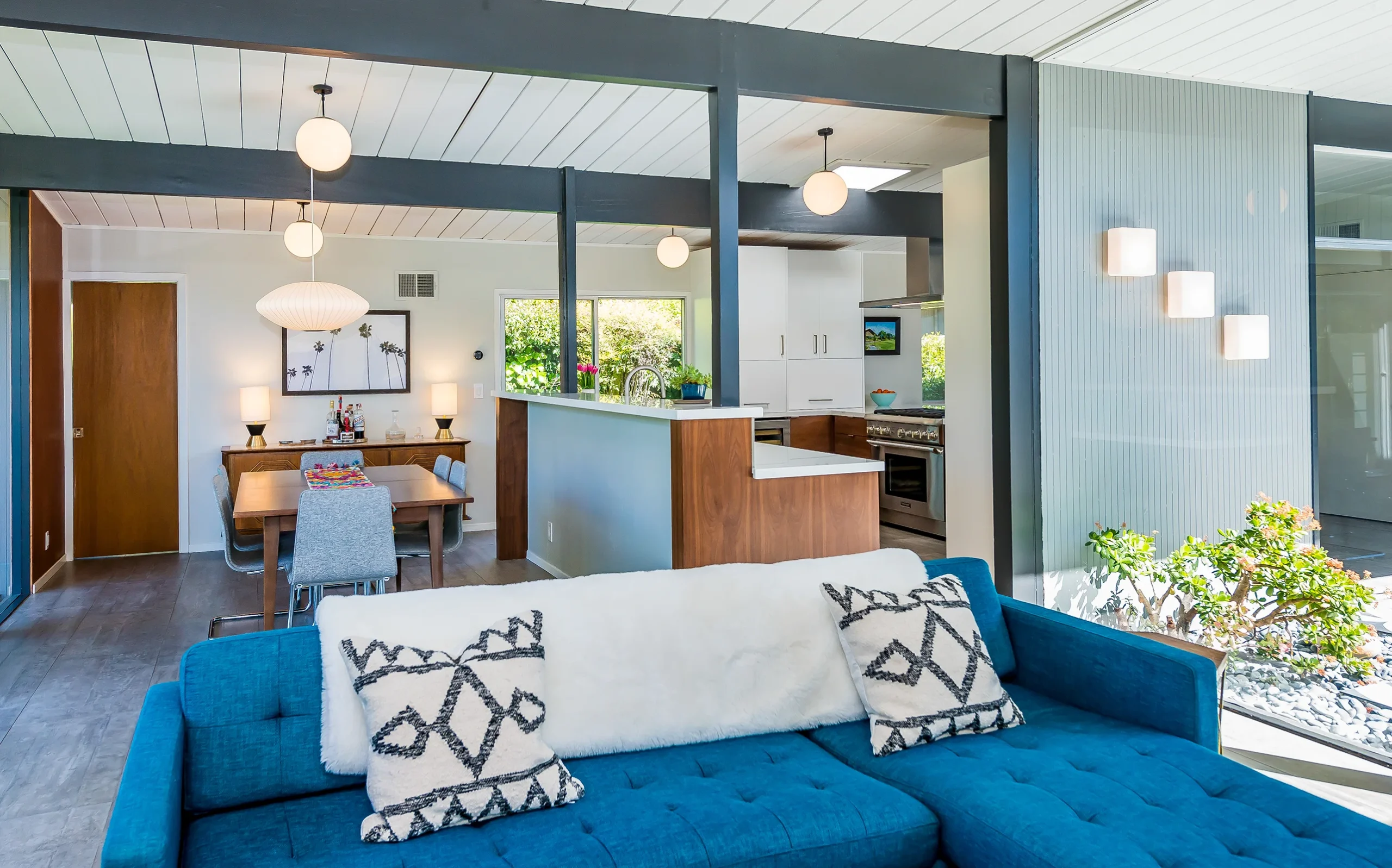 Modern minimalist dining area view from living area, San Rafael Eichler 016