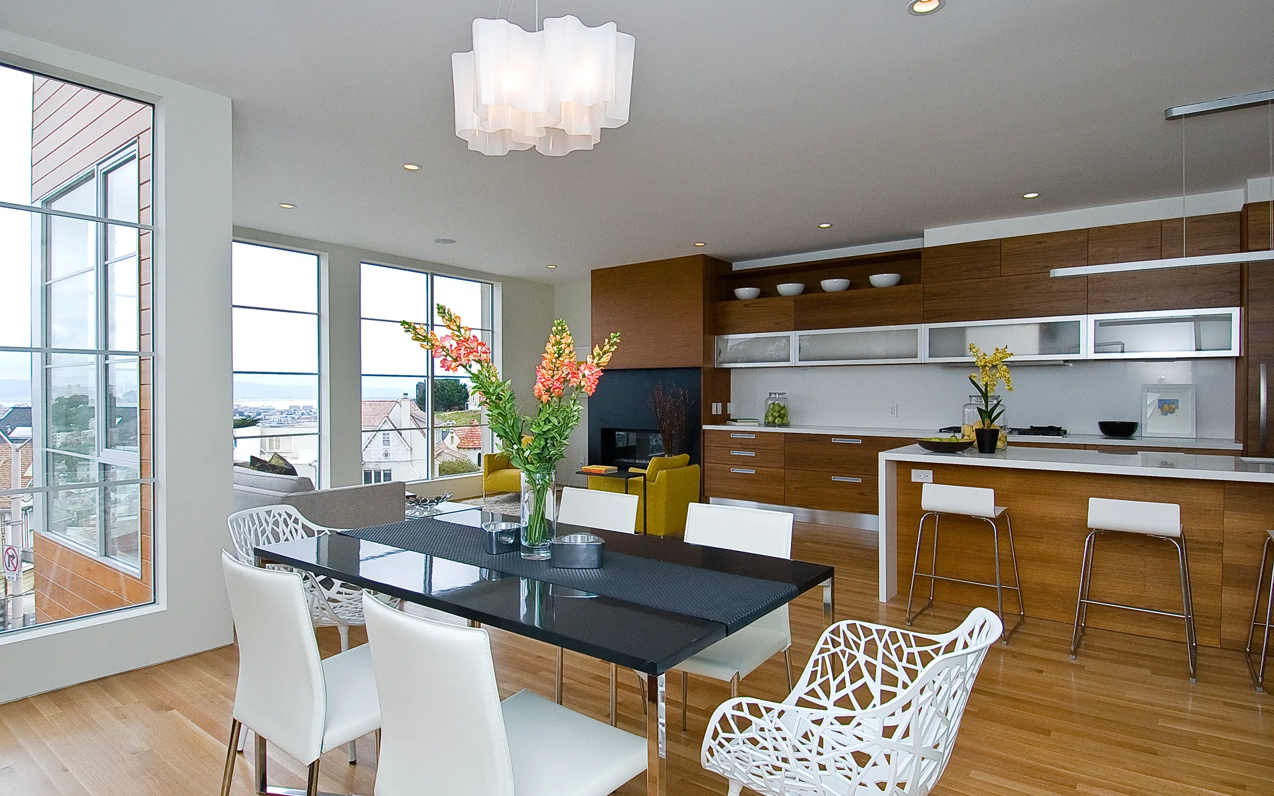 Adjacent dining area from modern kitchen, San Francisco ca 014