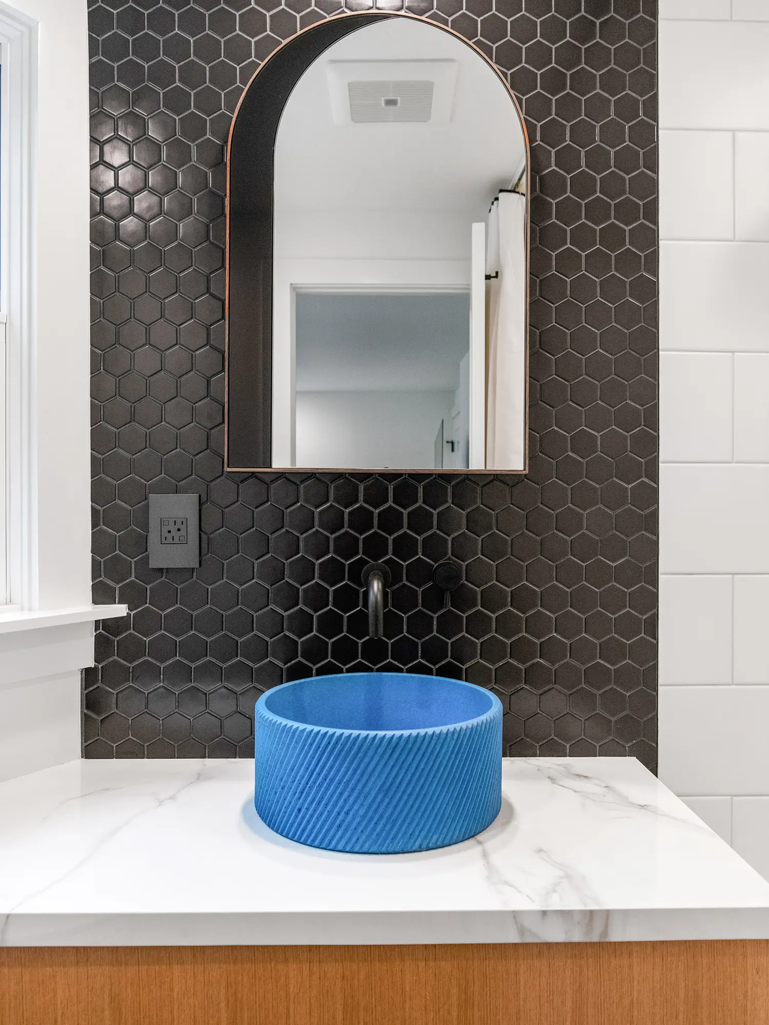 contemporary-bathroom-black-honeycomb-backsplash, Berkeley ca 012