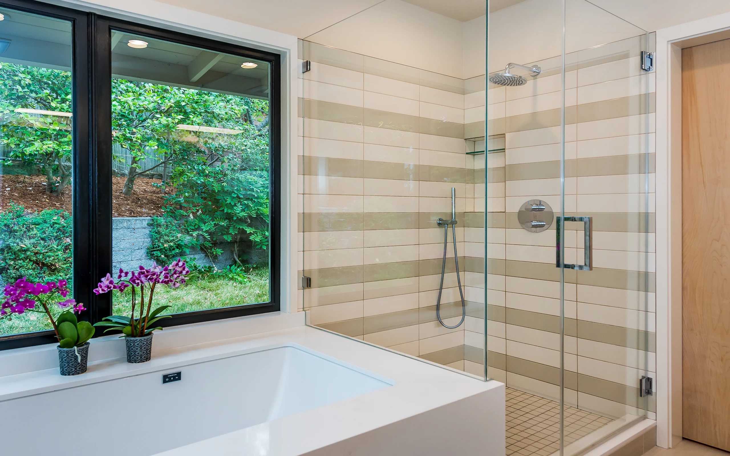 Neutral tones wall and floor tiles Mid-century modern bathroom, Piedmont ca 006